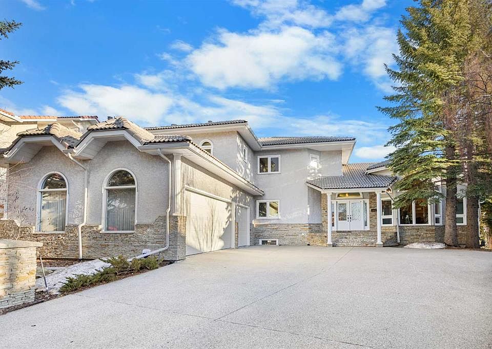 1st image of 57 Edelweiss Point NW