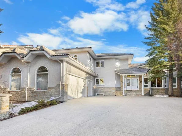 57 Edelweiss Point NW, Calgary, AB T3A 4N5