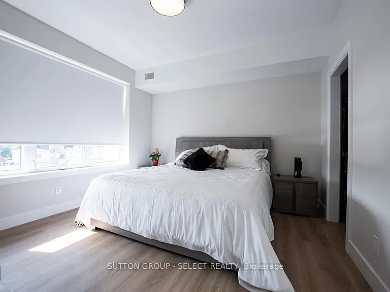 15 James St #305 — Photo 12