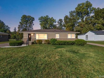 18001 Floral St, Livonia, MI, 48152