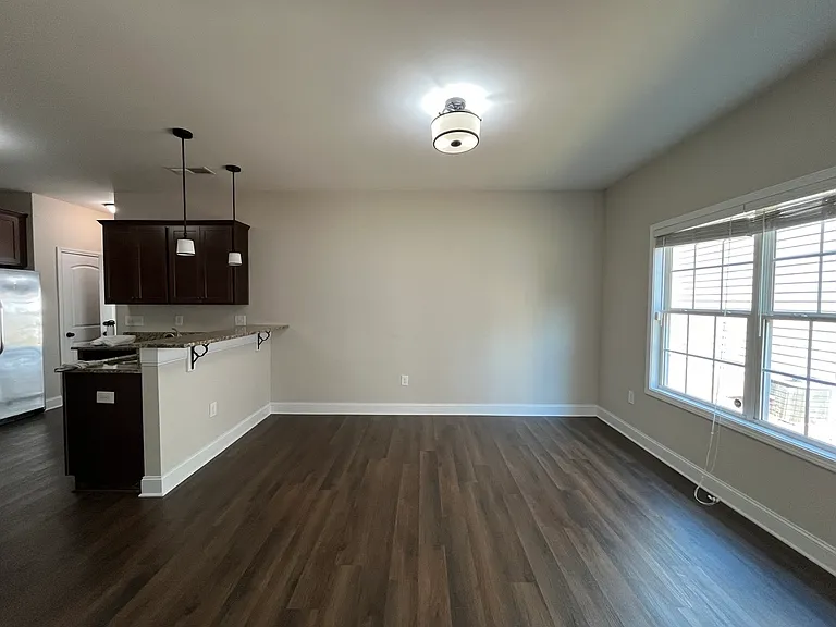 1811 Bedford Trl — Photo 8