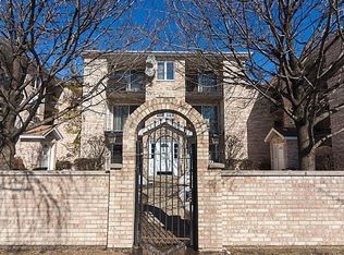 5419 N Milwaukee Ave #TOP, Chicago, IL 60630