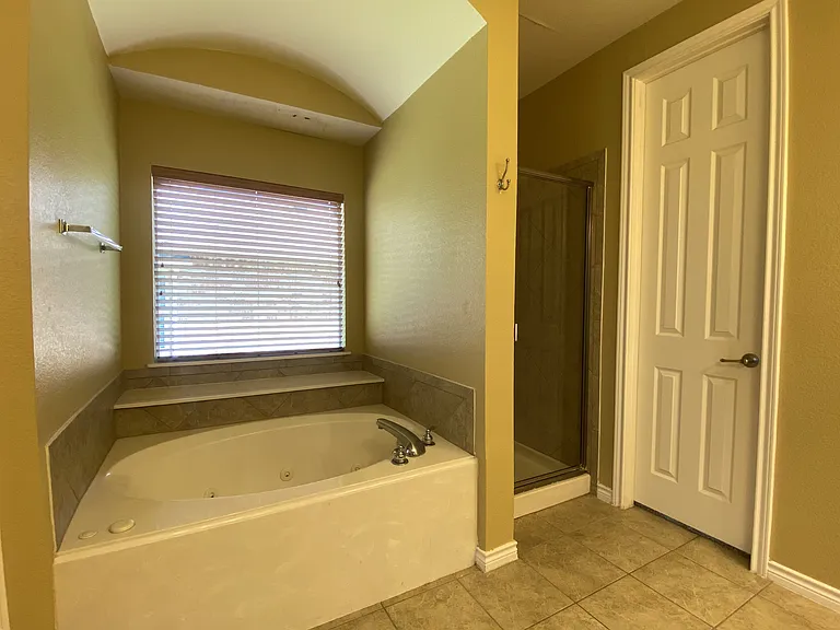 12273 Angelo Dr — Photo 14