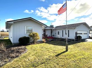 8757 Anchor Bay Dr, Algonac, MI 48001