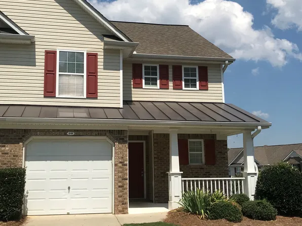 215 Fox Creek Blvd, Woodstock, GA 30188