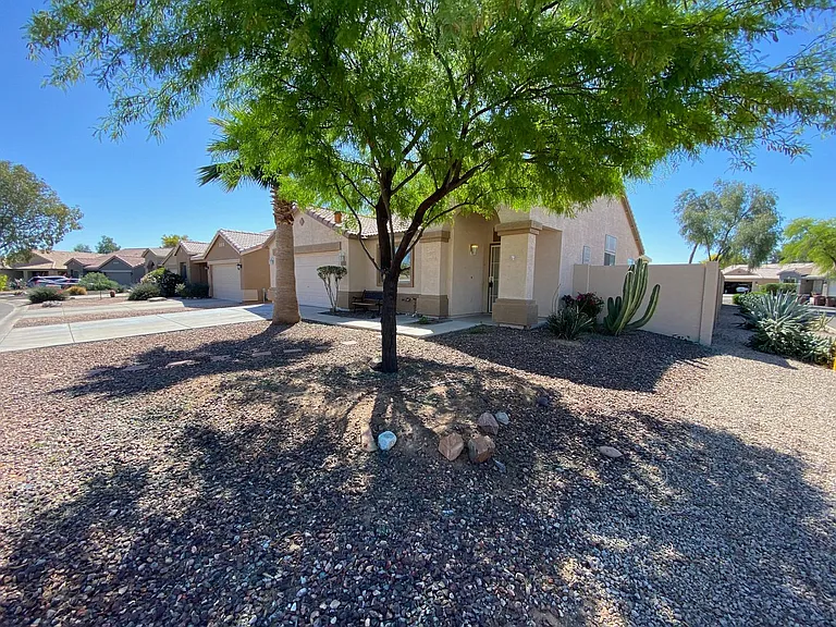 30351 N Maple Chase Dr — Photo 3
