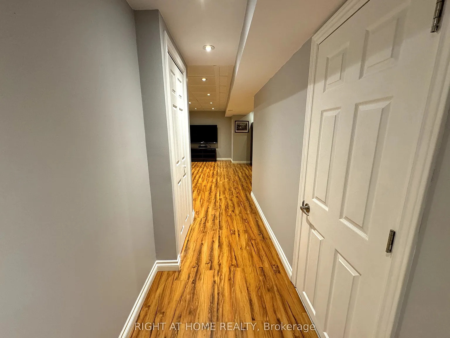 1 bed, $2,000 — Photo 3