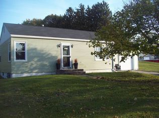 307 Red Oak Rd, Walnut, IL 61376