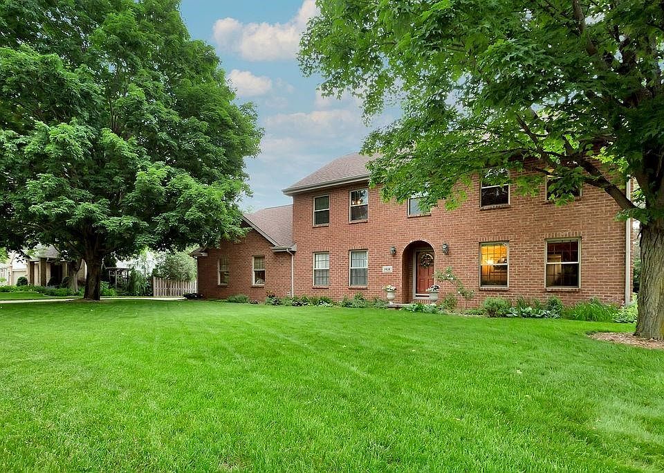 1st image of 1414 Whittier Dr