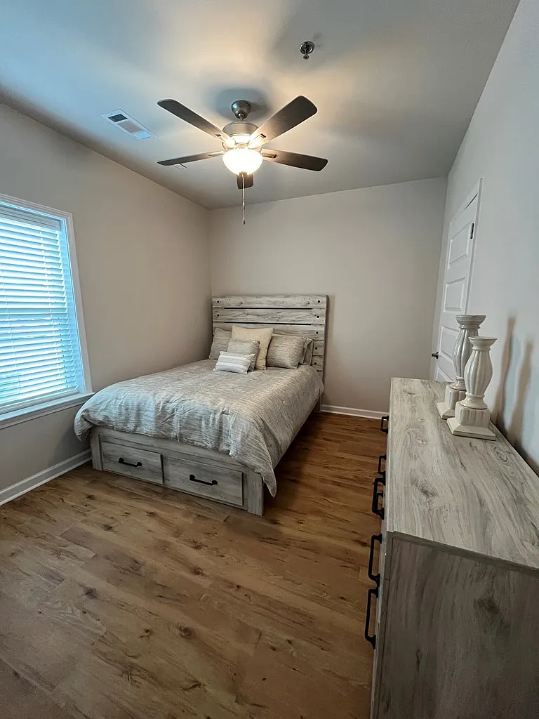 2 bed, 2.0 bath, 900 sqft, $1,200 — Photo 4