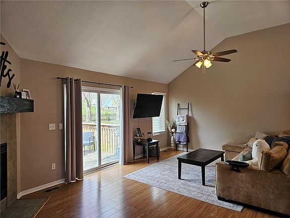 5th image of 1832 Mourning Dove Dr