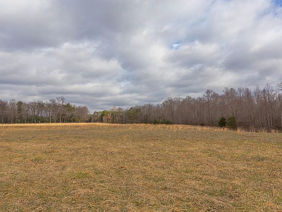 5th image of 624 Bowen Road
