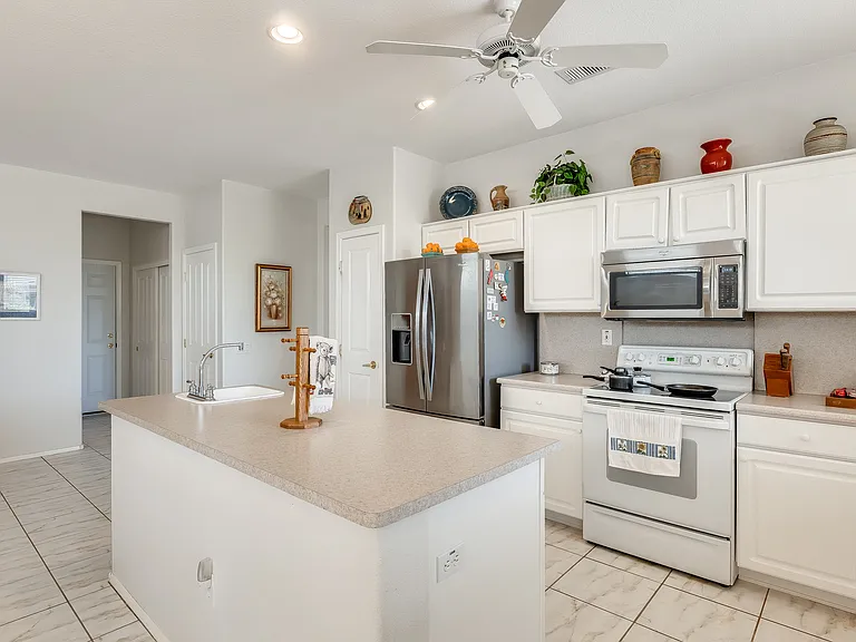 15114 W Alegria Ct — Photo 12