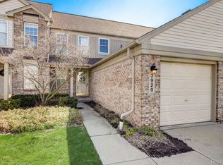 3929 Hunters Way Ct, Canton, MI 48188