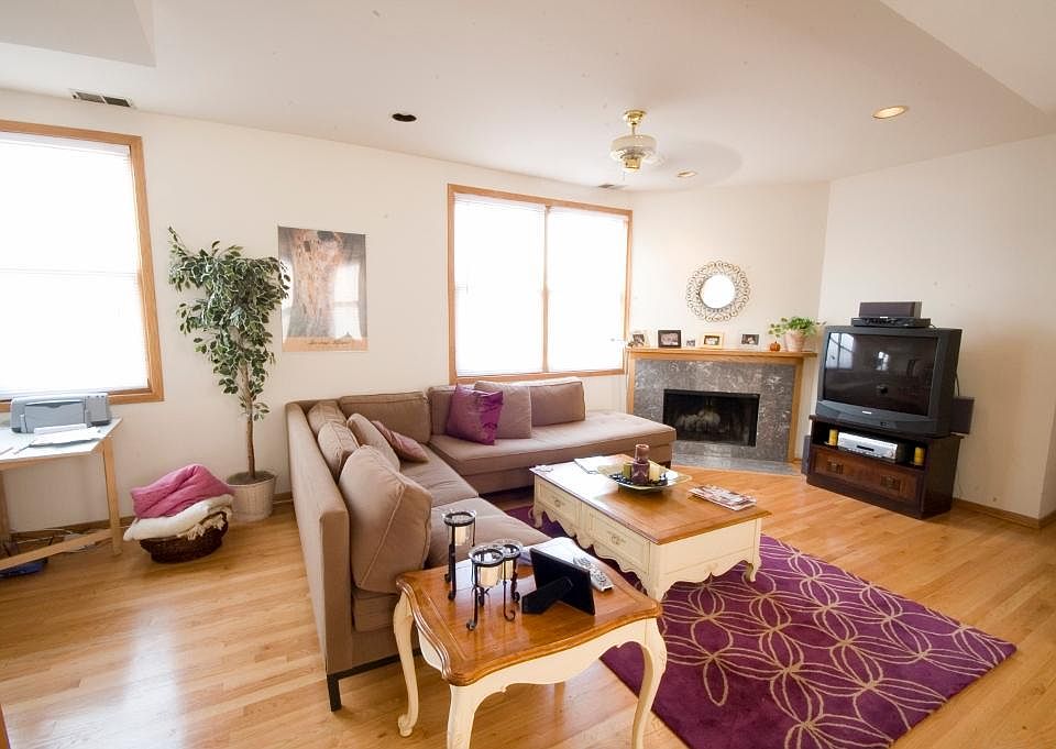 1st image of 1760 N Clybourn Ave APT 2