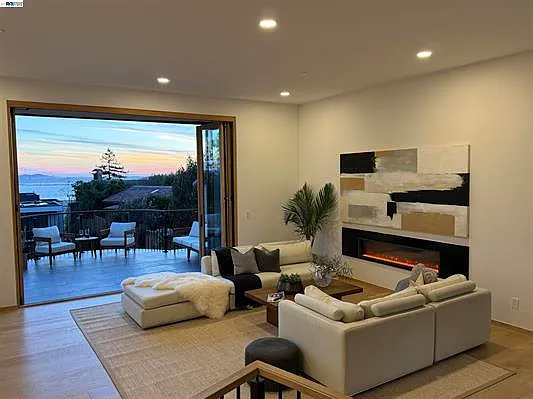 1024 Grizzly Peak Blvd — Photo 13