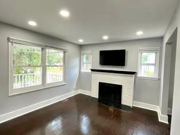 310 S Illinois St, Arlington, VA 22204