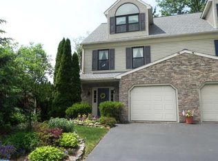 68 Dorshiemer Ln, Honey Brook, PA 19344