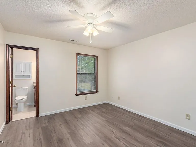 1041 Spring Villa Dr — Photo 17