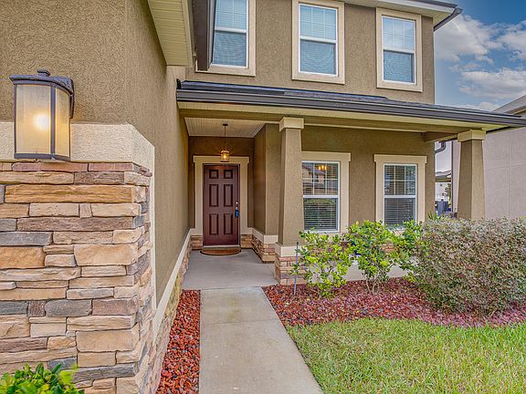2nd image of 498 Cranbrook Ct