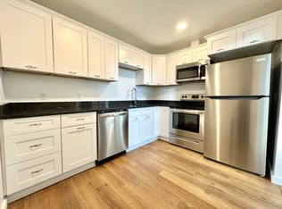 8 School St #4, Fiskdale, MA 01518