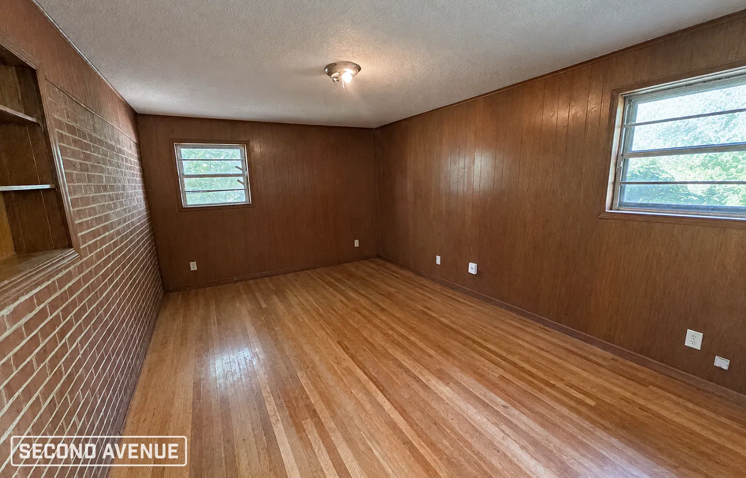 4 bed, 1.5 bath, 1900 sqft, $1,149 — Photo 4