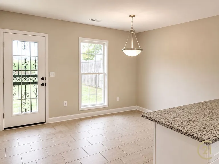 3401 Derby Dr — Photo 6