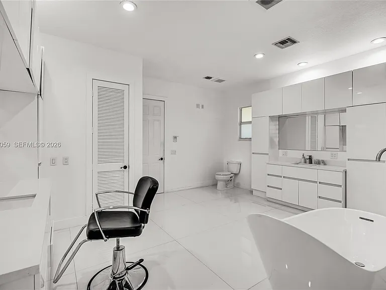2161 SW 131st Ter — Photo 54