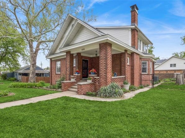4715 Reinhardt Dr, Roeland Park, KS 66205