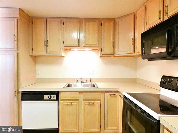 3rd image of 6300 Stevenson Ave APT 512