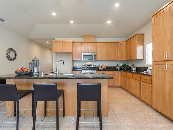 5th image of 8267 Vida Ct