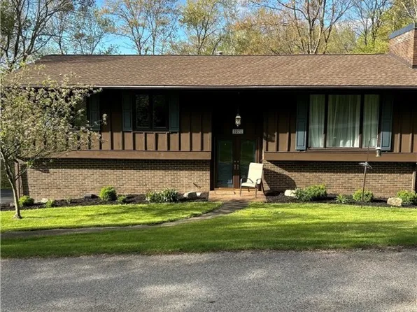 8871 Clinton Rd, Cambridge, OH 43725