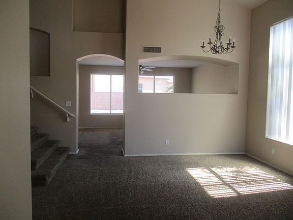 4th image of 1232 N Elizabeth Ct