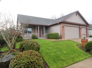 958 Leonards Way, Eugene, OR 97404