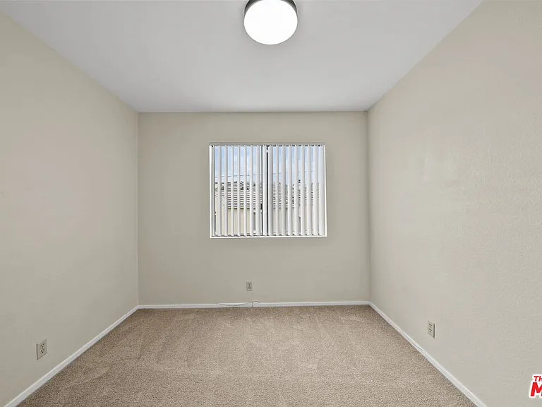 417 N Alhambra Ave #B — Photo 23