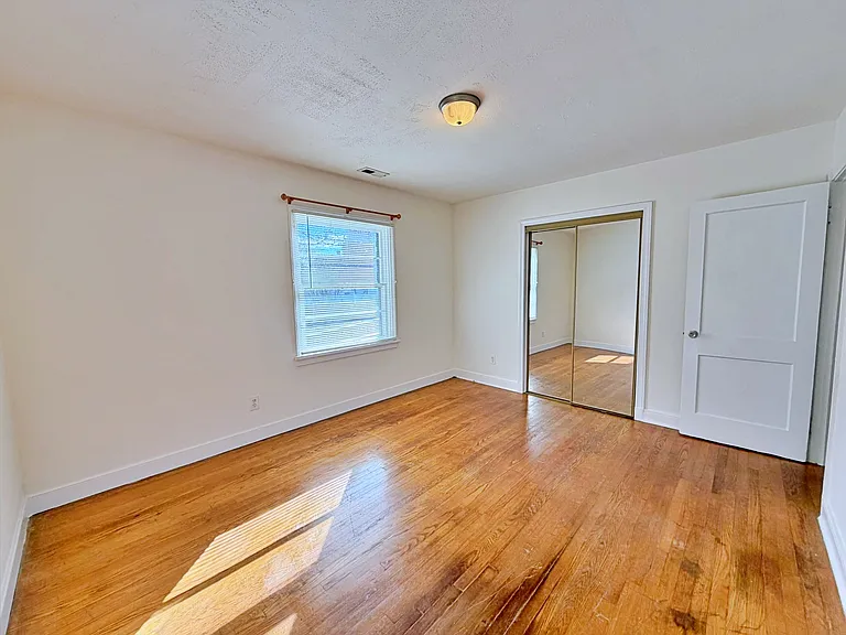 4838 Stanley Dr — Photo 24