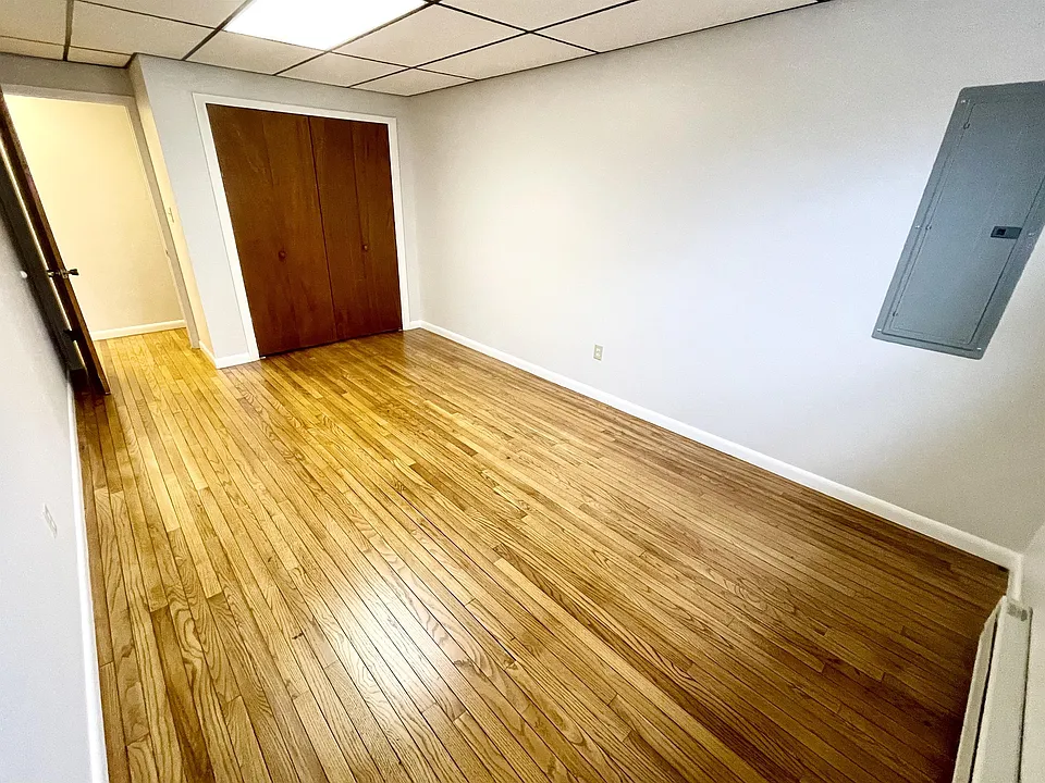 Bedroom #1