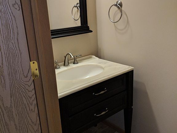 4th image of 1145 Greenwood Cir