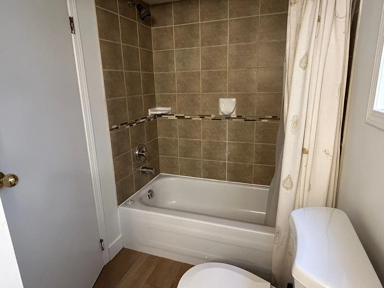2 bed, 718 sqft, $2,750 — Photo 4