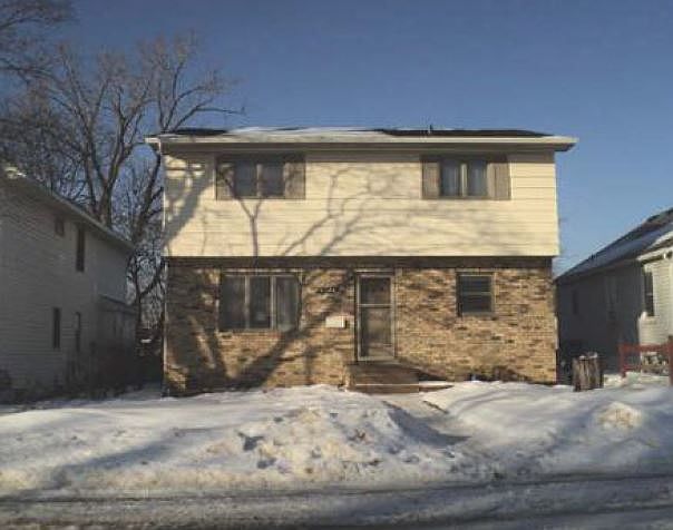 2nd image of 4544 2nd St NE