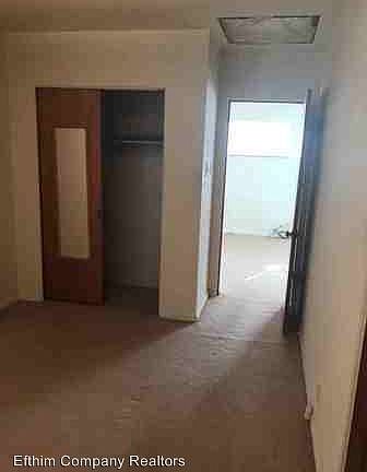4th image of 5806 Sunshine Dr #B
