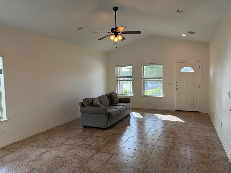 1108 Indian Mallow Dr #B — Photo 4