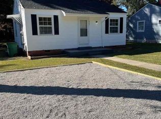 907 S Edisto Dr, Florence, SC 29501