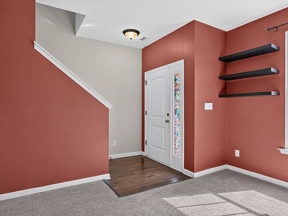 3rd image of 568 Brewer Dr