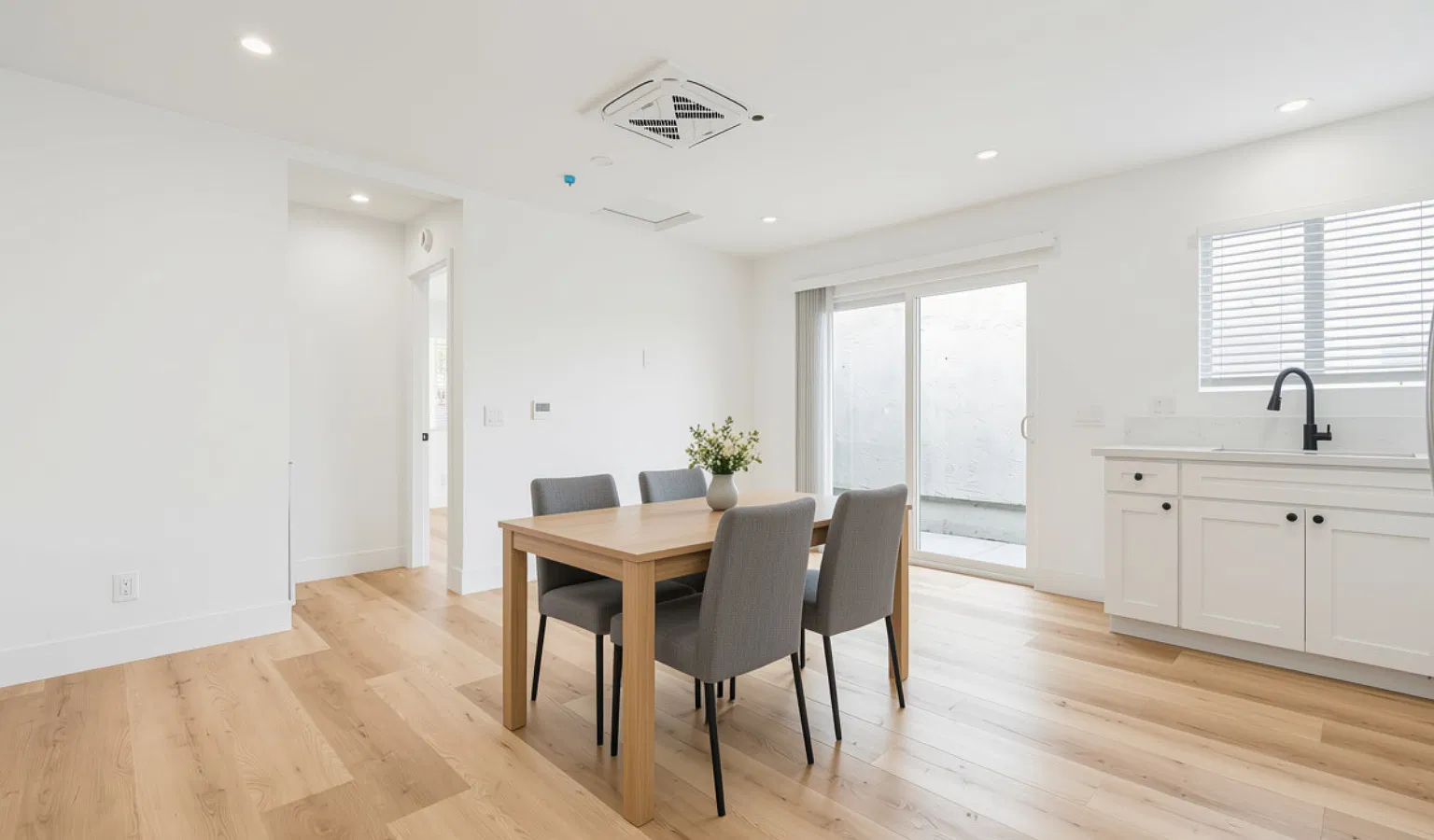 1 bed, 446 sqft, $2,050 — Photo 3