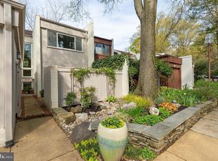 1674 Moorings Dr, Reston, VA 20190