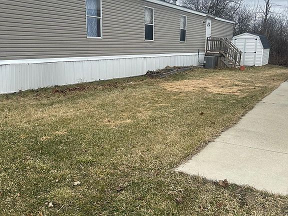 3rd image of 1029 Pebble Creek Dr