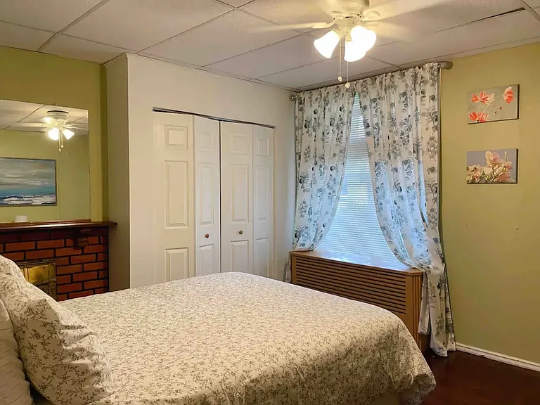5432 Baywood St #1 — Photo 5