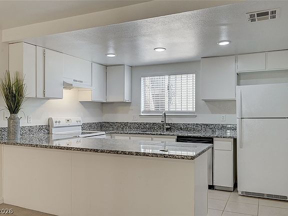 5th image of 3263 Savalli St Unit B