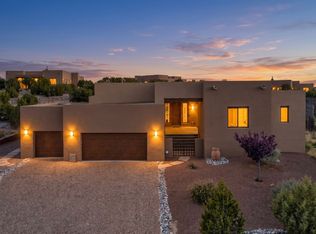 7 Via Harena, Santa Fe, NM 87507